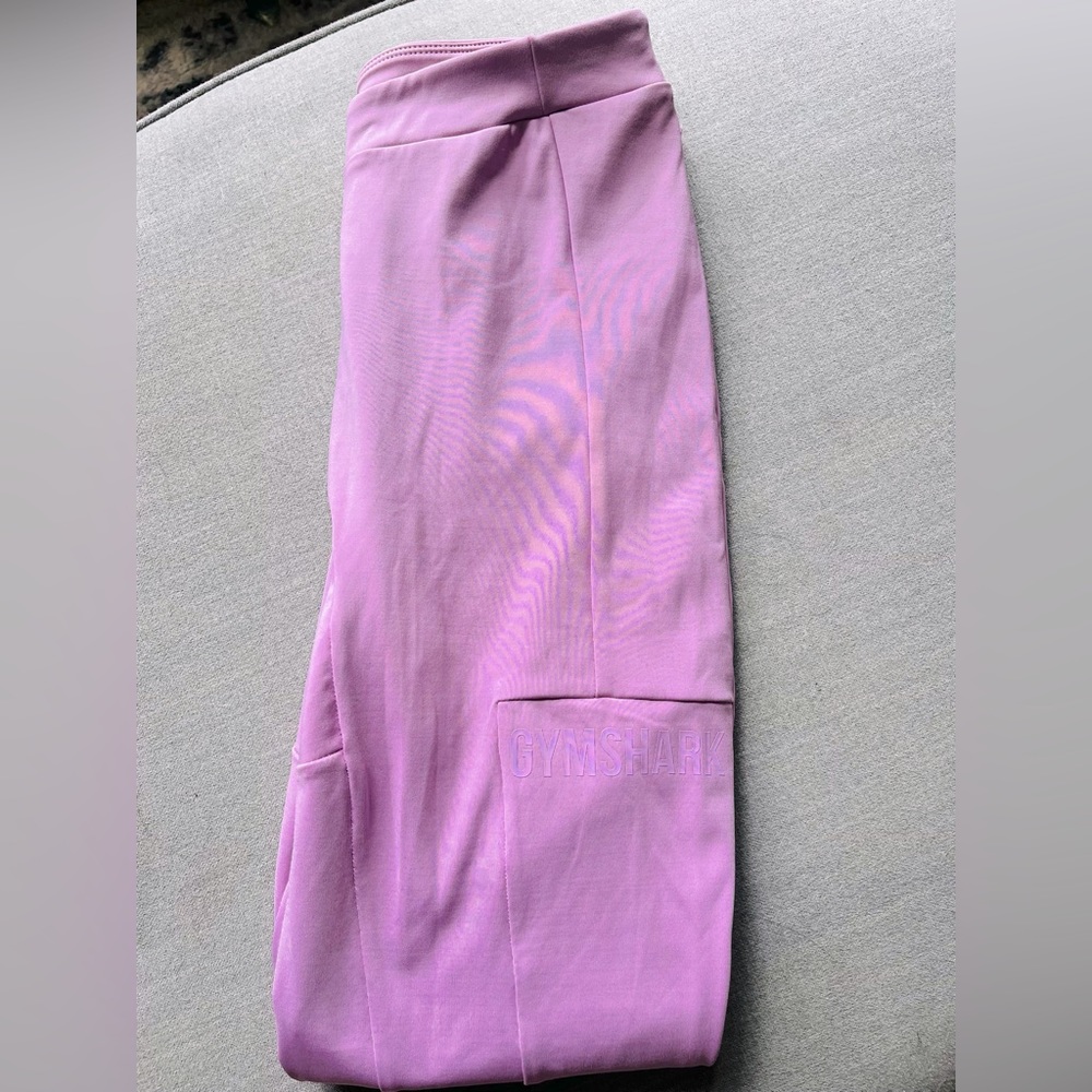 Purple gym shark leggings